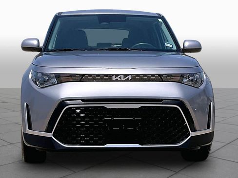 Used 2024 Kia Soul LX w/ Option Group 015 FWD image 4