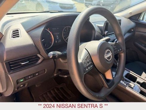 Used 2024 Nissan Sentra S FWD image 13