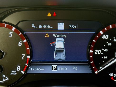 Used 2024 Nissan Frontier Pro-X w/ Technology Package image 13