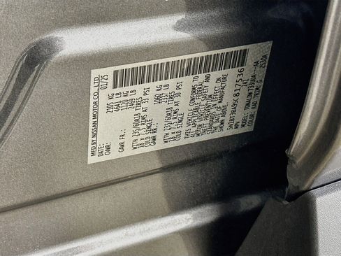 Used 2025 Nissan Rogue SV FWD image 12