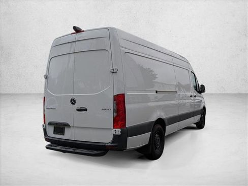Used 2024 Mercedes-Benz Sprinter 2500 w/ Acoustic Package image 6