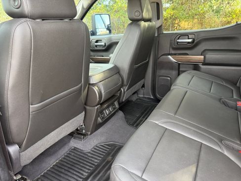 Used 2019 Chevrolet Silverado 1500 LT w/ Texas Edition AWD/4WD image 25