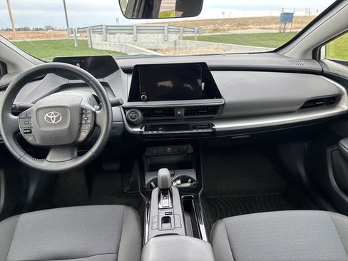 Used 2024 Toyota Prius LE image 12