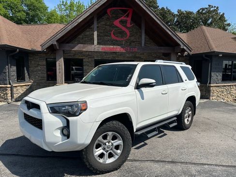 Used 2018 Toyota 4Runner SR5 Premium AWD/4WD image 1
