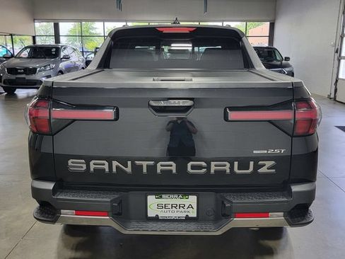 Used 2022 Hyundai Santa Cruz Limited AWD/4WD image 6