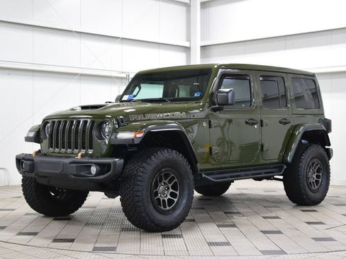 Used 2023 Jeep Wrangler Unlimited Rubicon 392 w/ Xtreme Recon 35" Tire Package AWD/4WD image 3