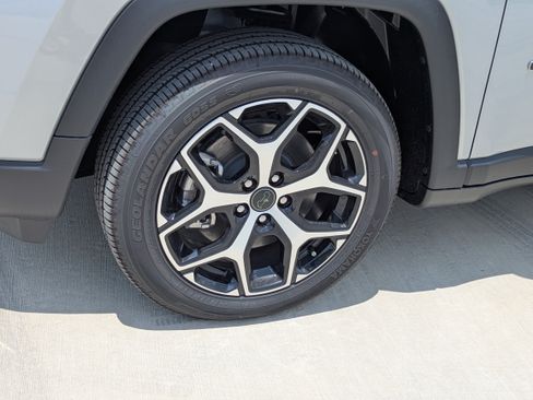 New 2026 Jeep Compass Limited AWD/4WD image 9