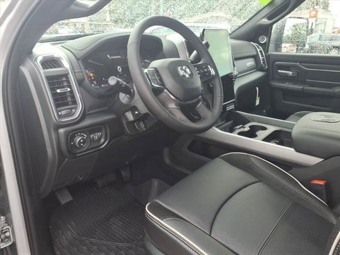 New 2026 RAM 2500 Laramie AWD/4WD image 16