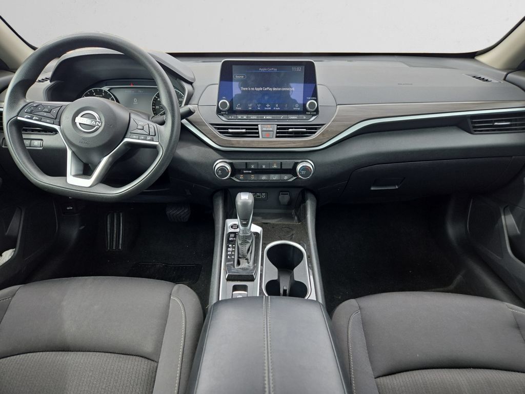 Used 2024 Nissan Altima 2.5 SV AWD/4WD image 11