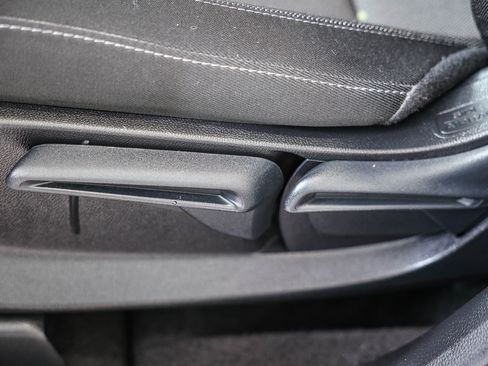 Used 2025 Honda CR-V LX image 26