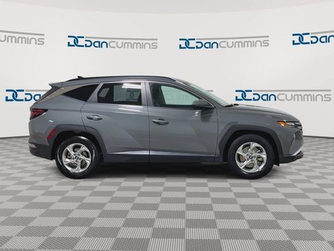 Used 2024 Hyundai Tucson SEL FWD image 2
