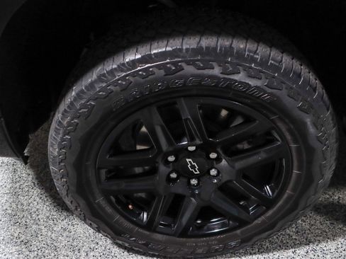 Used 2023 Chevrolet Silverado 1500 LT Trail Boss w/ Protection Package AWD/4WD image 11