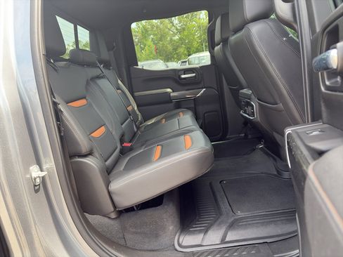 Used 2021 GMC Sierra 1500 AT4 w/ AT4 Premium Package AWD/4WD image 17