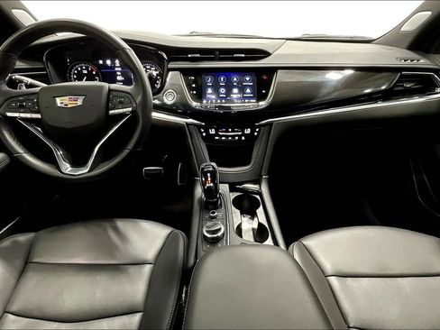 Used 2024 Cadillac XT6 Sport w/ Technology Package image 18