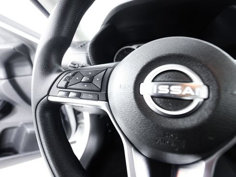 Used 2024 Nissan Sentra SV FWD image 30