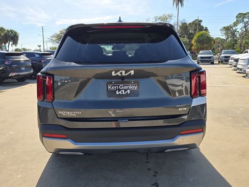 New 2026 Kia Sorento EX image 7