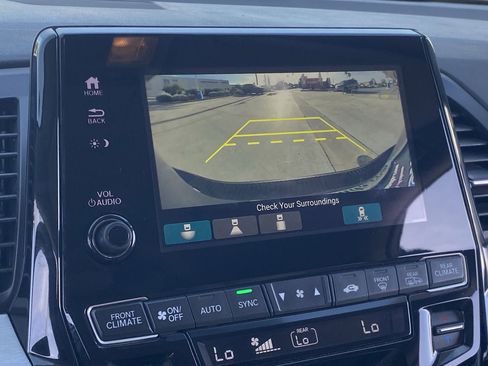 Certified 2024 Honda Odyssey Touring image 25