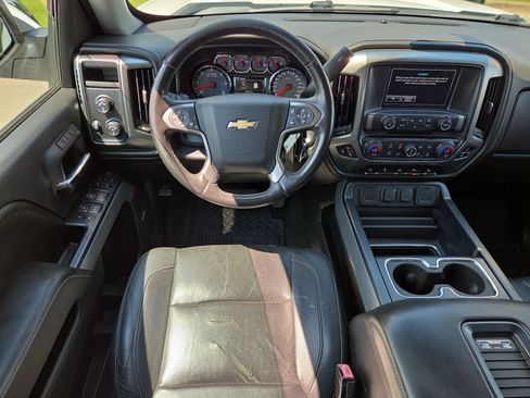 Used 2017 Chevrolet Silverado 1500 LTZ Z71 w/ LTZ Plus Package AWD/4WD image 12