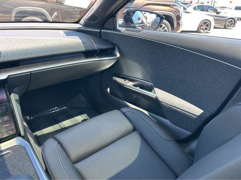 Used 2024 Lucid Air Touring AWD/4WD image 18