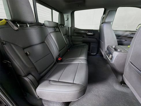 Used 2025 Chevrolet Silverado 1500 LTZ image 29