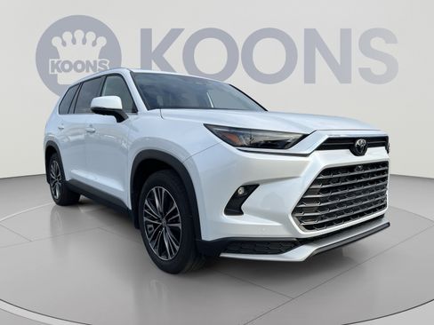 Used 2026 Toyota Grand Highlander AWD Hybrid image 10