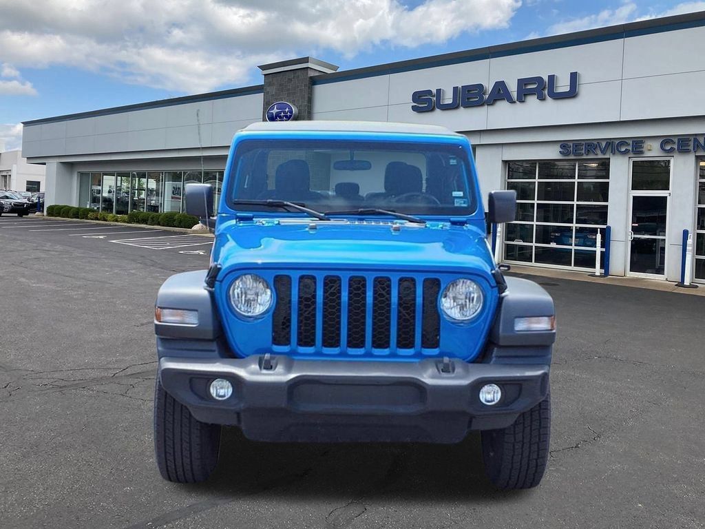 Used 2022 Jeep Gladiator Sport w/ Trailer Tow Package AWD/4WD image 6