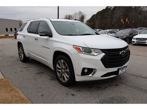 Used 2019 Chevrolet Traverse Premier w/ LPO, Blackout Package image 8