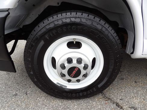 Used 2021 GMC Savana 3500 Extended w/ Power Convenience Package image 43