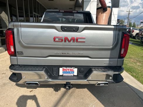 Used 2024 GMC Sierra 1500 SLT w/ SLT Premium Plus Package AWD/4WD image 6