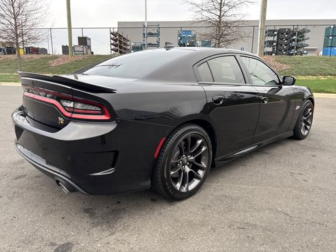 Used 2022 Dodge Charger Scat Pack w/ Plus Group image 9