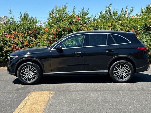 Certified 2025 Mercedes-Benz GLC 300 4MATIC image 6