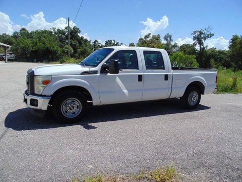 Used 2014 Ford F250 XL w/ XL Value Package RWD image 4