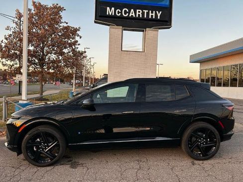 New 2026 Chevrolet Equinox EV RS image 3