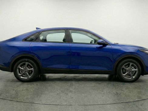 Used 2025 Kia K4 LXS image 11