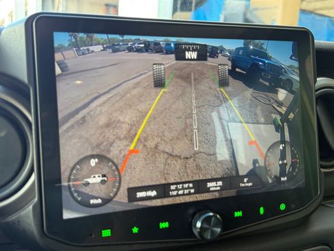 Used 2018 Jeep Wrangler Unlimited Sport S AWD/4WD image 30