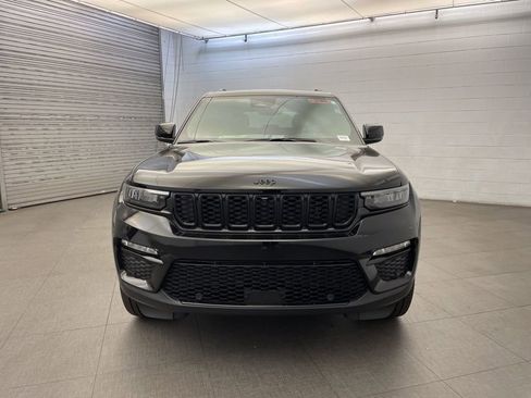 New 2025 Jeep Grand Cherokee Limited w/ Luxury Tech Group II RWD image 6