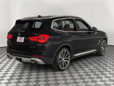 Used 2023 BMW X3 sDrive30i w/ Premium Package image 9
