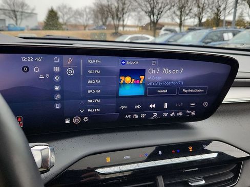 Used 2025 Buick Enclave Avenir w/ Trailering Package, 5000 lbs. AWD/4WD image 18