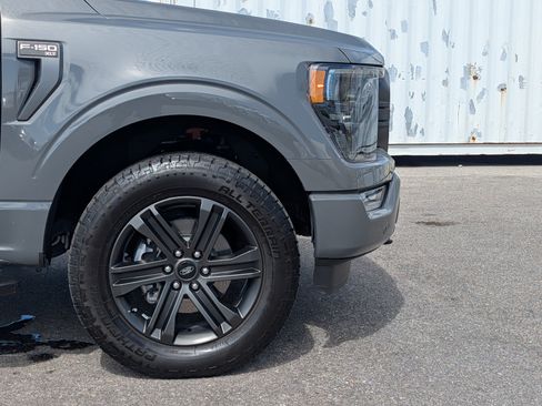 Certified 2021 Ford F150 XLT w/ Equipment Group 302A High image 11