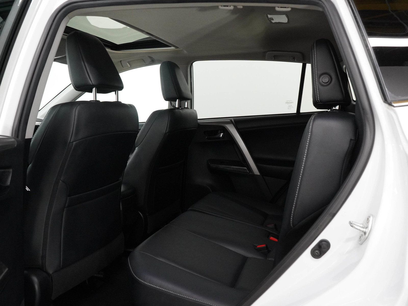 Used 2018 Toyota RAV4 Platinum AWD/4WD image 20