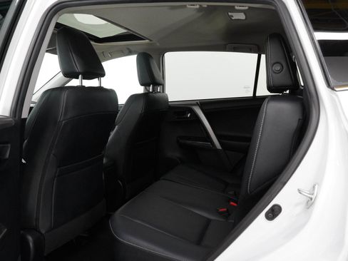 Used 2018 Toyota RAV4 Platinum AWD/4WD image 20