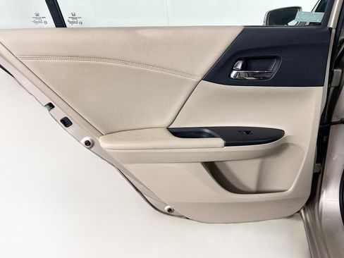 Used 2015 Honda Accord EX-L image 25