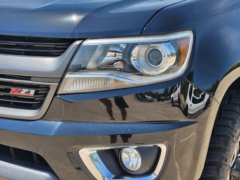 Used 2020 Chevrolet Colorado Z71 AWD/4WD image 9