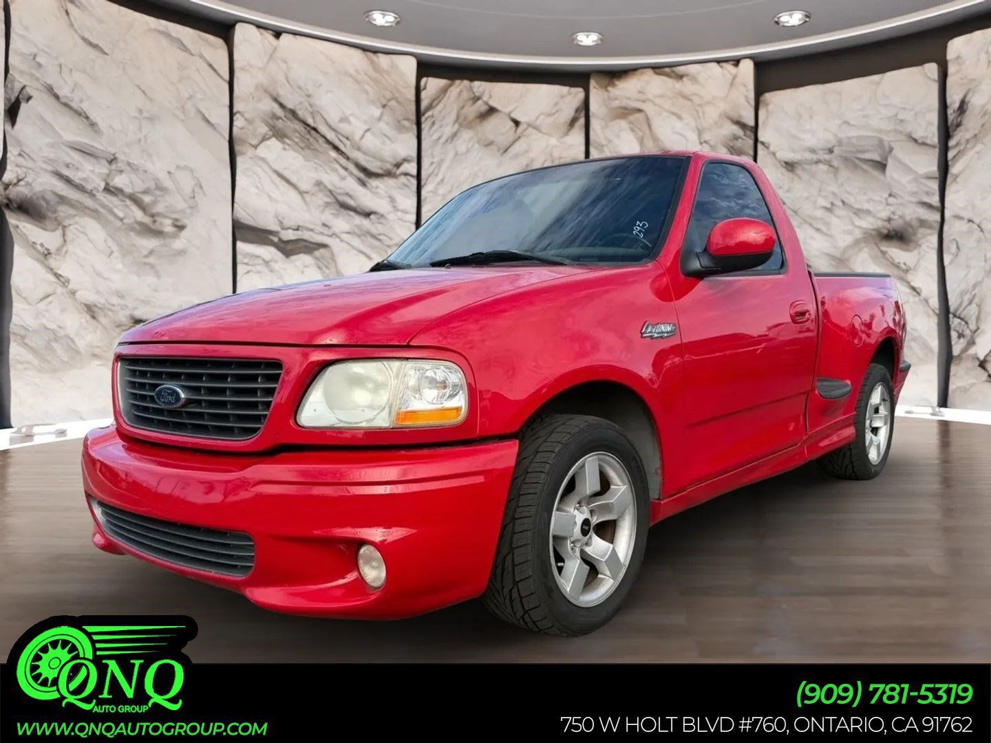 Used 2002 Ford F150 Lightning RWD image 1