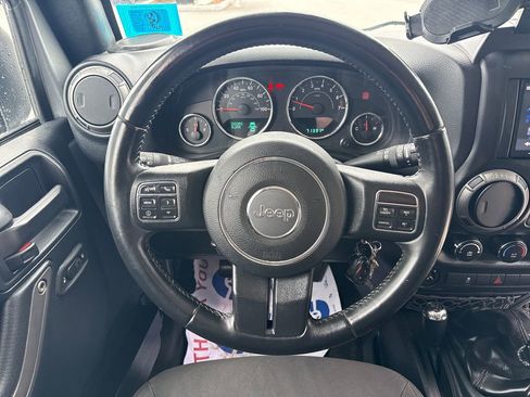 Used 2017 Jeep Wrangler Sport AWD/4WD image 16