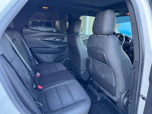 Used 2022 Chevrolet TrailBlazer RS w/ Sun and Liftgate Package image 10