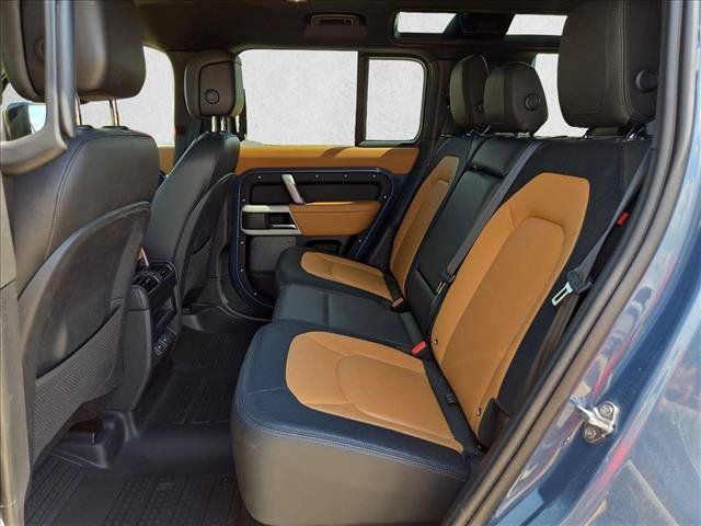 Used 2024 Land Rover Defender 110 X-Dynamic SE AWD/4WD image 14