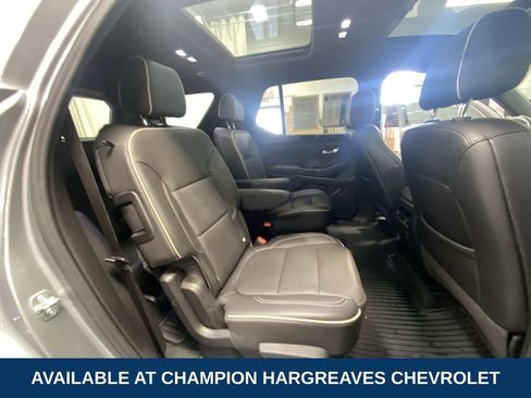 Used 2023 Chevrolet Traverse Premier AWD/4WD image 35