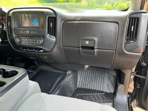 Used 2019 Chevrolet Silverado 2500 W/T w/ WT Convenience Package AWD/4WD image 38