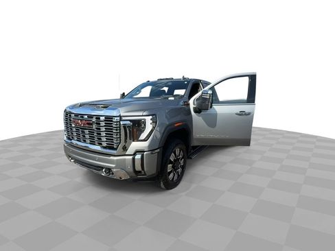 Certified 2024 GMC Sierra 2500 Denali w/ Denali Reserve Package AWD/4WD image 3